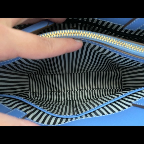 Authentic Kate Spade Thompson Street Sam Satchel - Picture 8 of 14